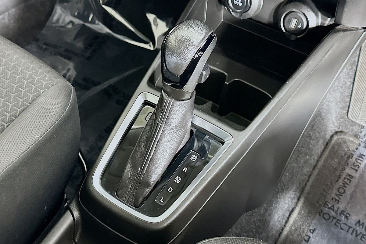 2022 Suzuki SWIFT GL NAVI AZ SERIES II