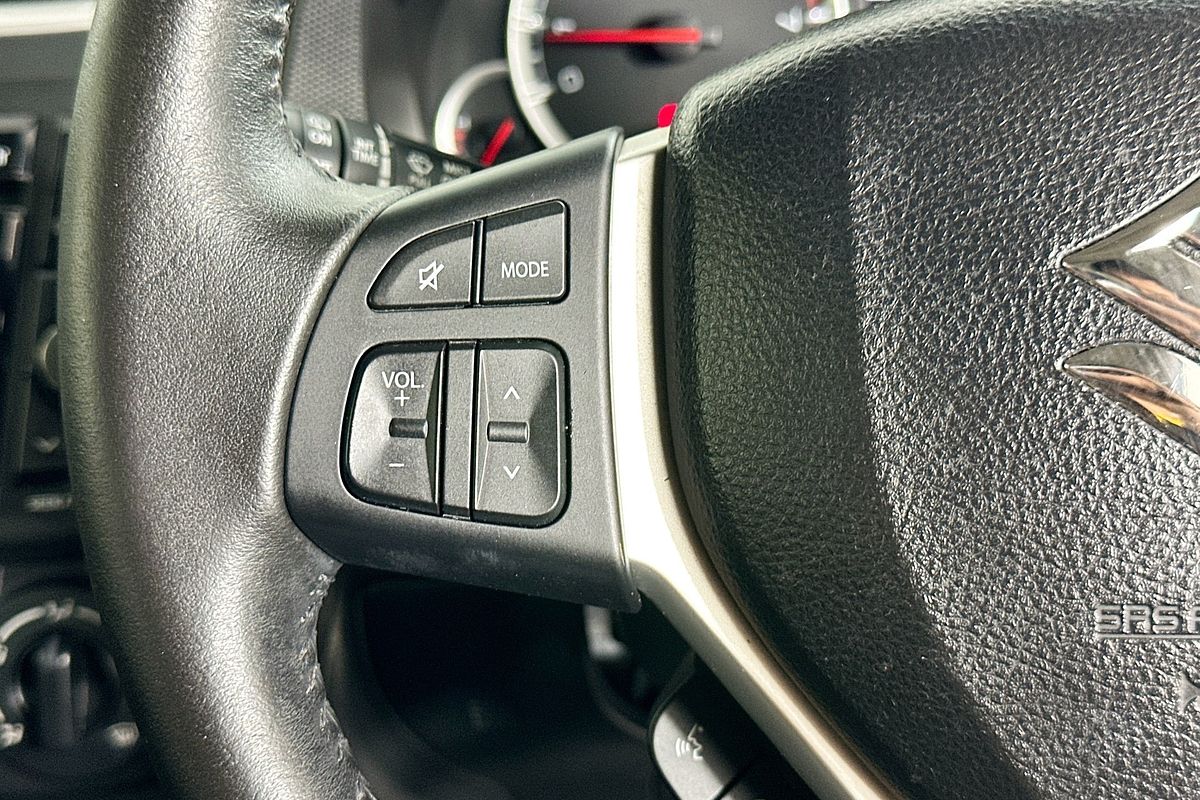 2016 Suzuki SWIFT GL FZ