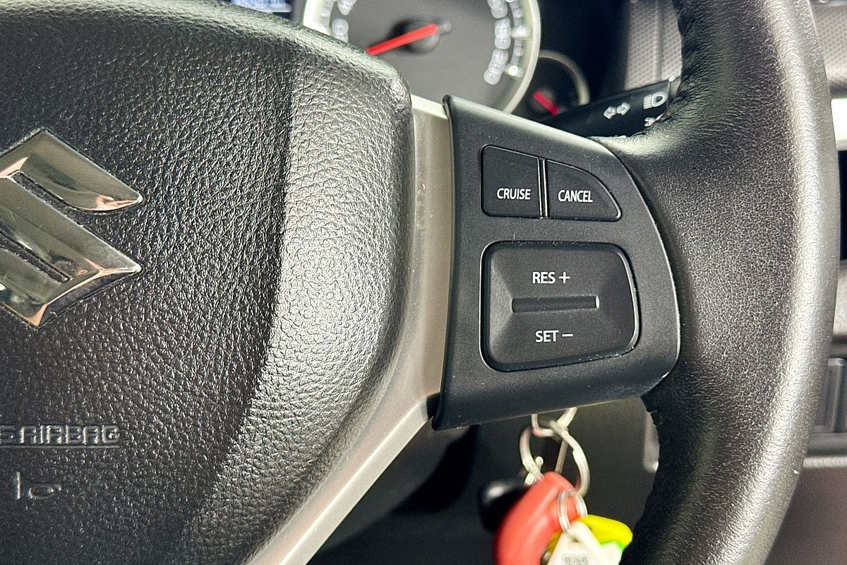 2016 Suzuki SWIFT GL FZ