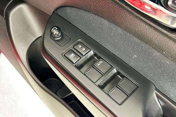 2016 Suzuki SWIFT GL FZ