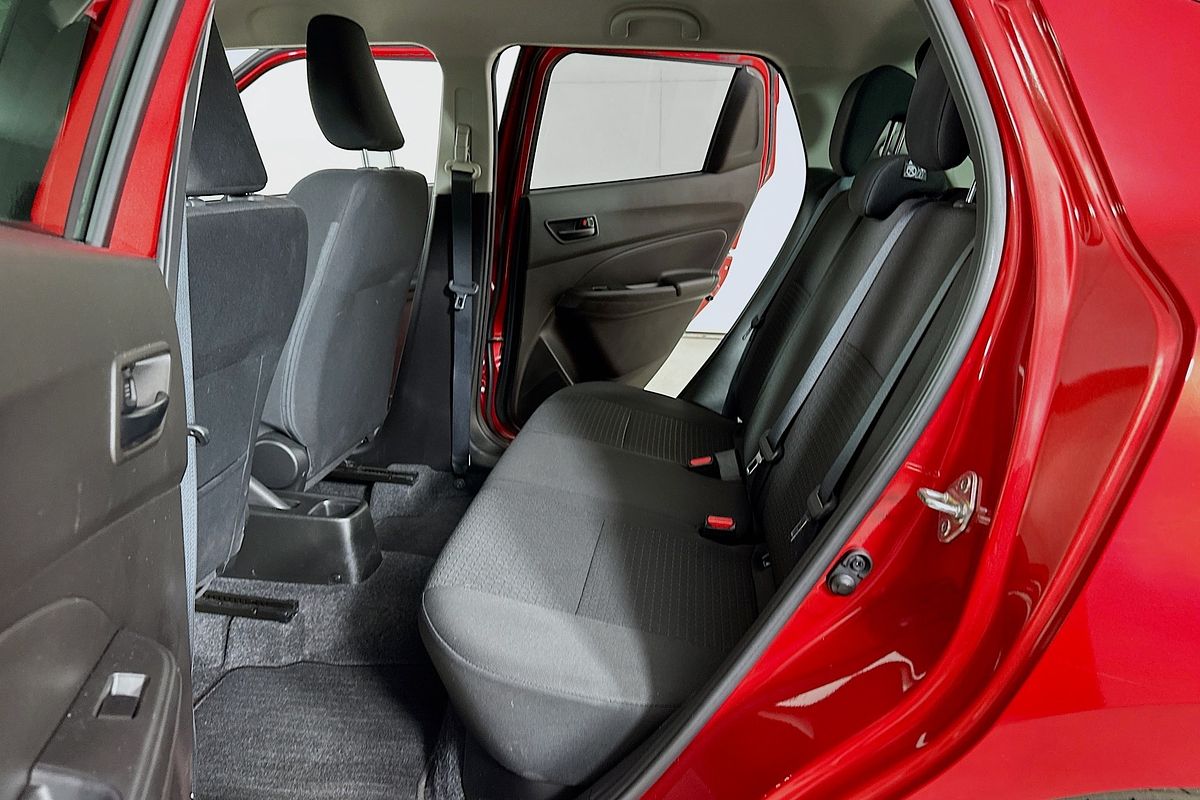 2022 Suzuki SWIFT GL NAVI AZ SERIES II