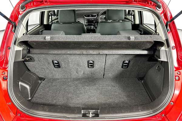 2016 Suzuki SWIFT GL FZ