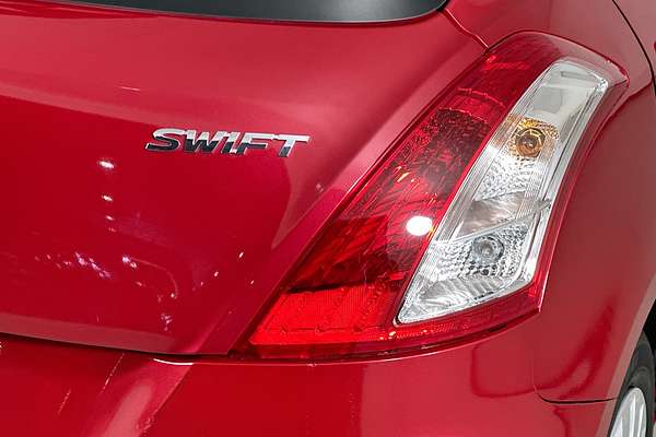 2016 Suzuki SWIFT GL FZ