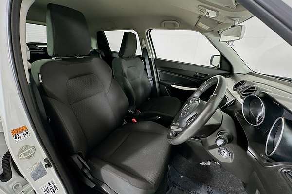 2020 Suzuki SWIFT GL NAVI AZ SERIES II