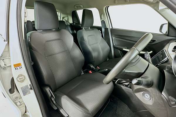 2023 Suzuki SWIFT GL NAVI AZ SERIES II