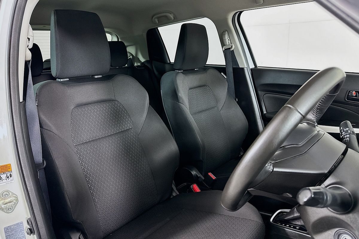 2023 Suzuki SWIFT GL NAVI AZ SERIES II