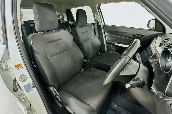 2022 Suzuki SWIFT GL NAVI AZ SERIES II