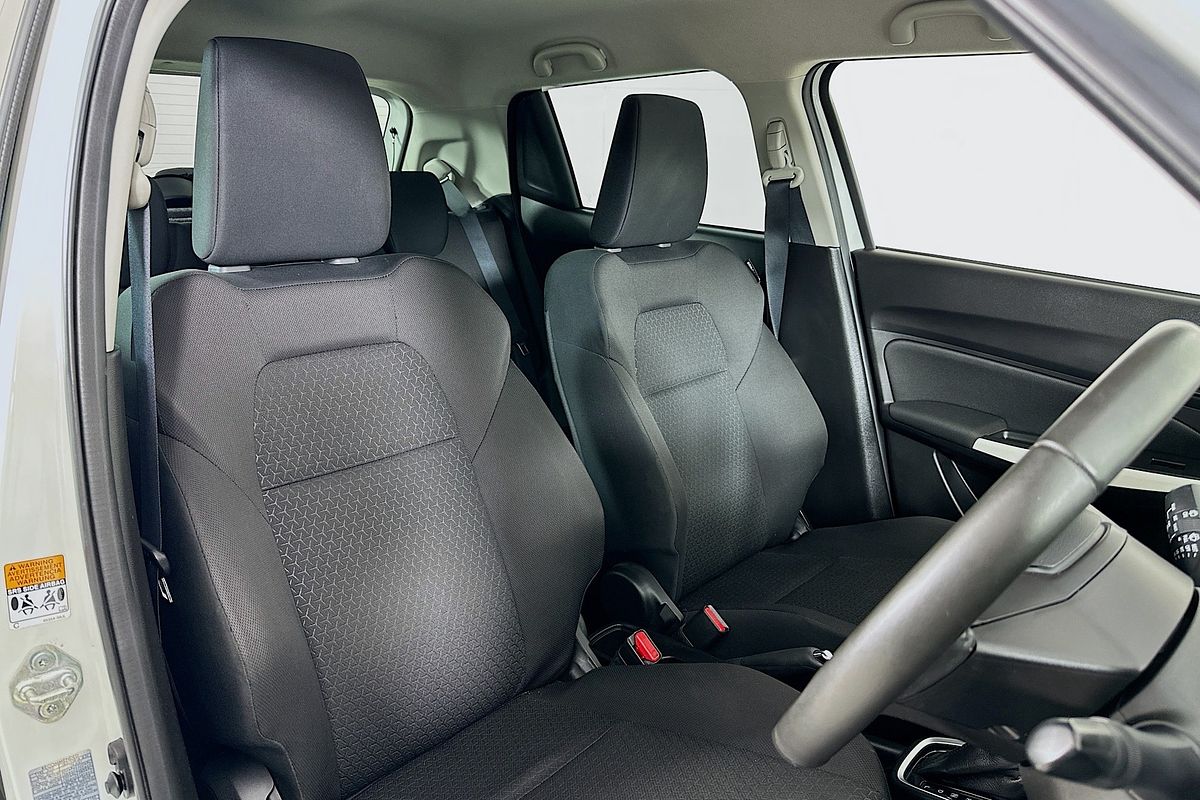 2023 Suzuki SWIFT GL NAVI AZ SERIES II