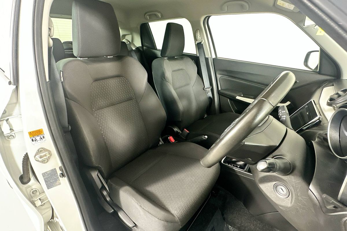 2023 Suzuki SWIFT GL NAVI AZ SERIES II