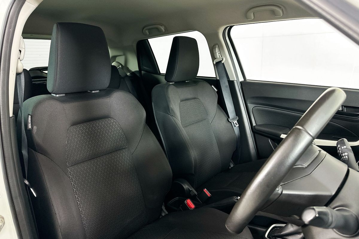 2023 Suzuki SWIFT GL NAVI AZ SERIES II