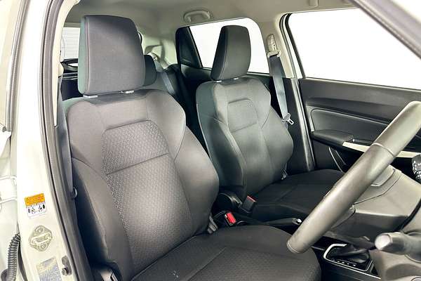 2023 Suzuki SWIFT GL NAVI AZ SERIES II