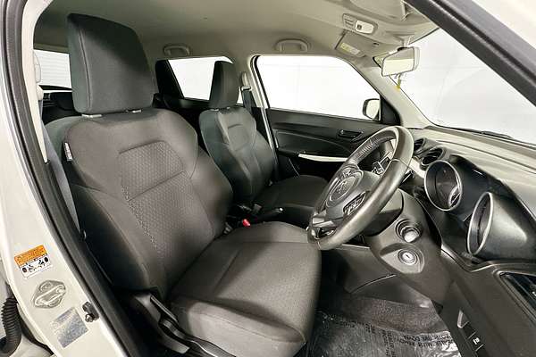 2023 Suzuki SWIFT GL NAVI AZ SERIES II