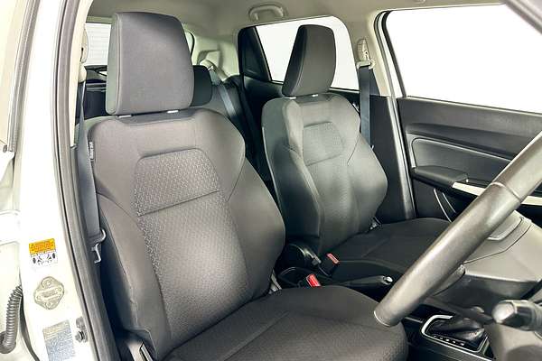 2023 Suzuki SWIFT GL NAVI AZ SERIES II