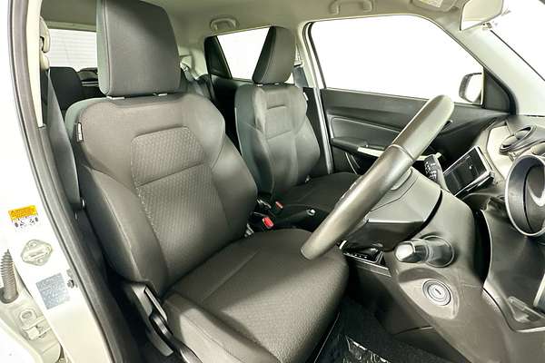 2023 Suzuki SWIFT GL NAVI AZ SERIES II