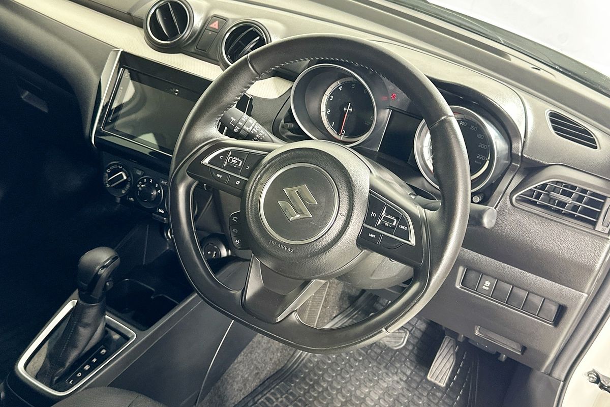 2020 Suzuki SWIFT GL NAVI AZ SERIES II
