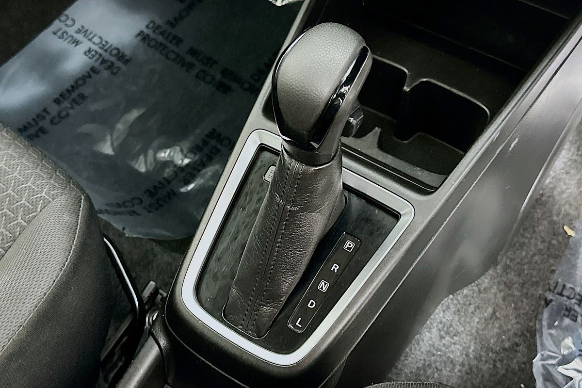 2020 Suzuki SWIFT GL NAVI AZ SERIES II