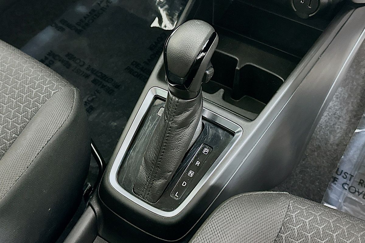 2023 Suzuki SWIFT GL NAVI AZ SERIES II