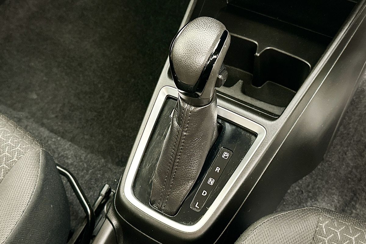 2023 Suzuki SWIFT GL NAVI AZ SERIES II