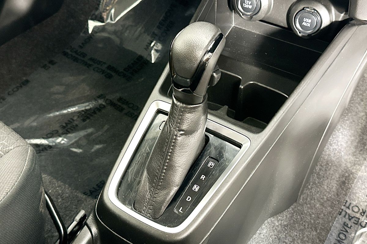 2023 Suzuki SWIFT GL NAVI AZ SERIES II