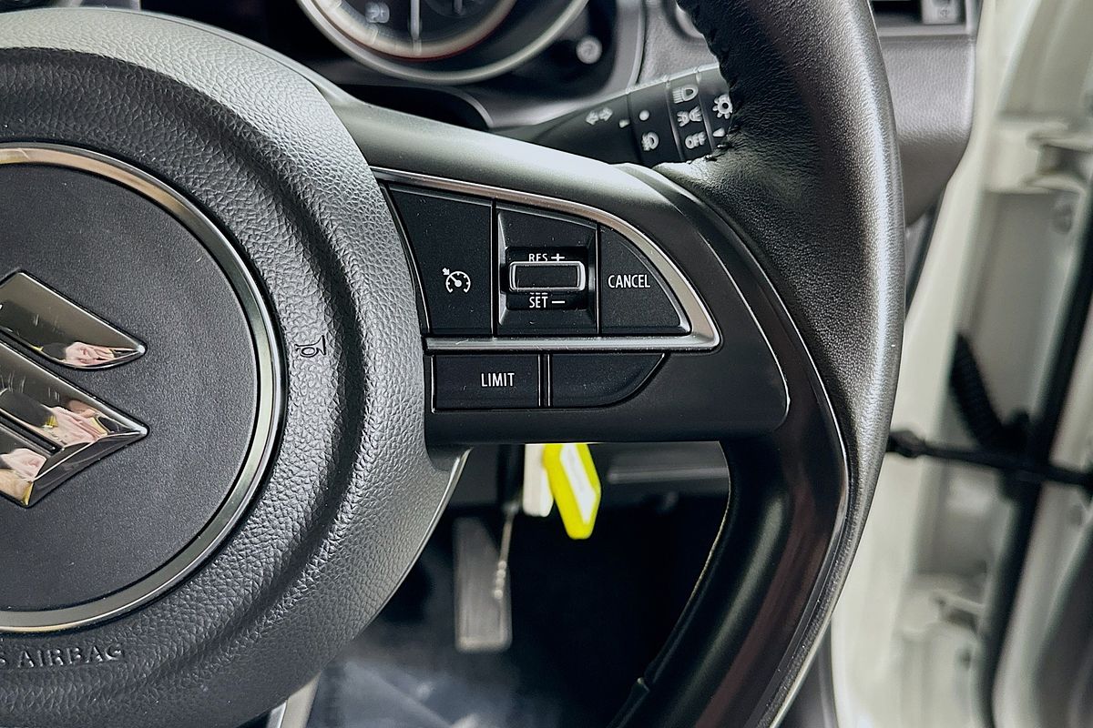 2023 Suzuki SWIFT GL NAVI AZ SERIES II