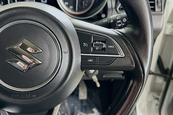 2021 Suzuki SWIFT GL NAVI AZ SERIES II