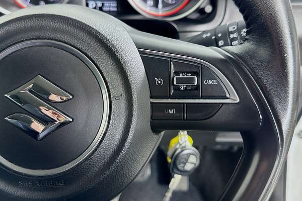 2023 Suzuki SWIFT GL NAVI AZ SERIES II