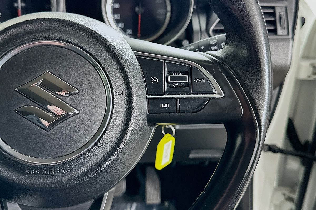 2020 Suzuki SWIFT GL NAVI AZ SERIES II