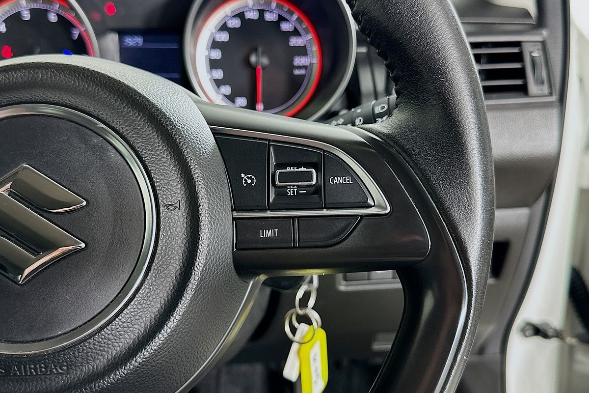 2020 Suzuki SWIFT GL NAVI AZ SERIES II