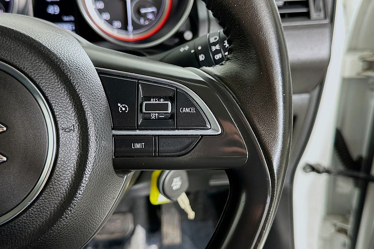 2023 Suzuki SWIFT GL NAVI AZ SERIES II