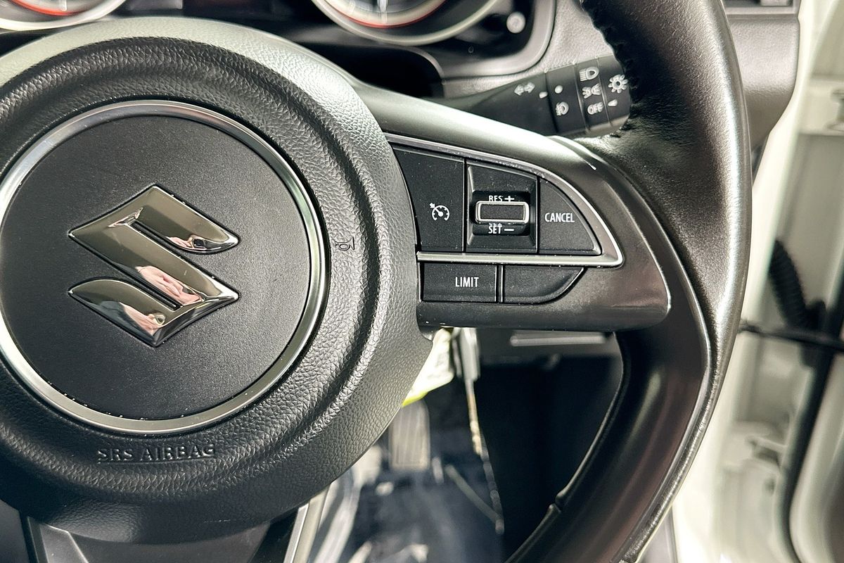 2023 Suzuki SWIFT GL NAVI AZ SERIES II