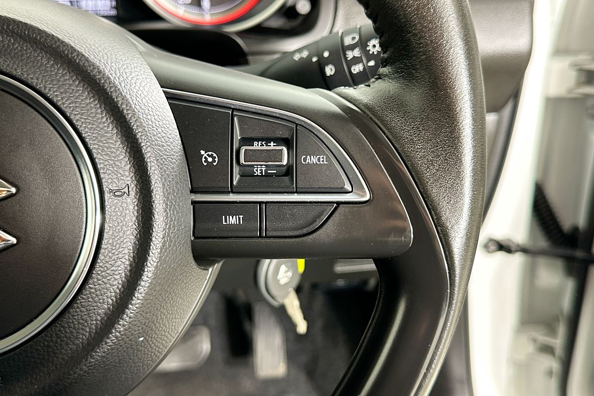 2023 Suzuki SWIFT GL NAVI AZ SERIES II