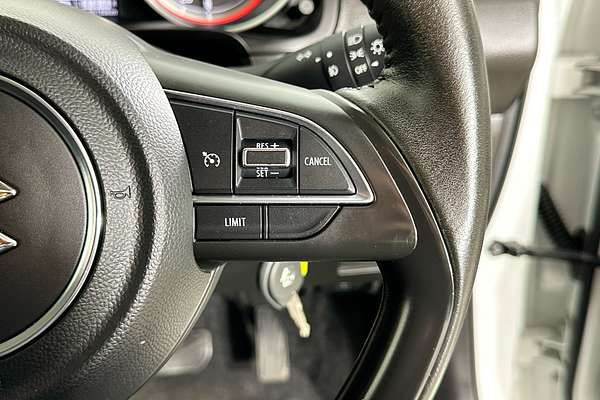 2023 Suzuki SWIFT GL NAVI AZ SERIES II