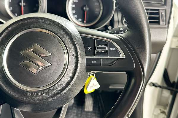 2020 Suzuki SWIFT GL NAVI AZ SERIES II