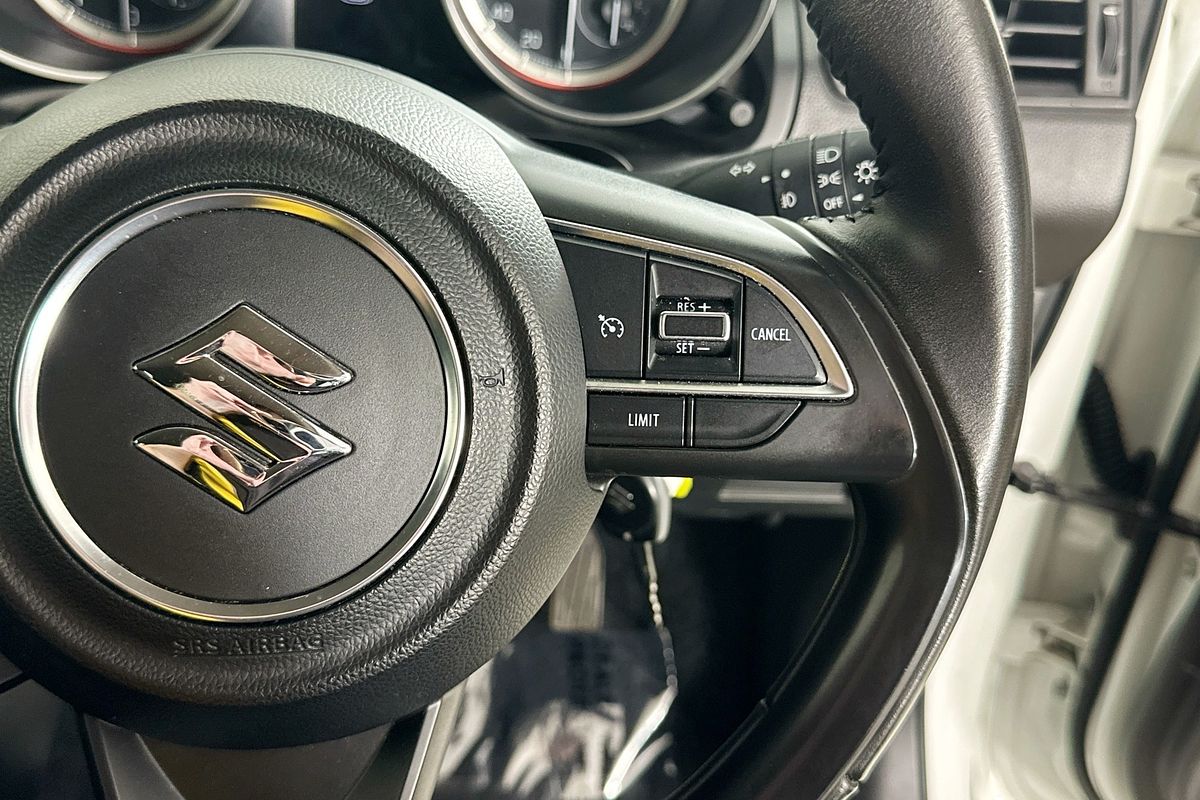 2023 Suzuki SWIFT GL NAVI AZ SERIES II