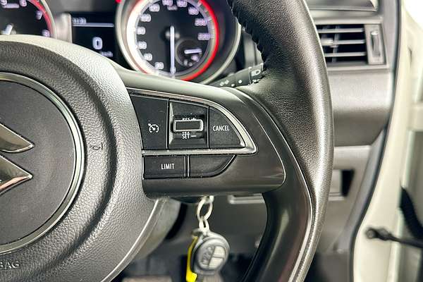 2023 Suzuki SWIFT GL NAVI AZ SERIES II