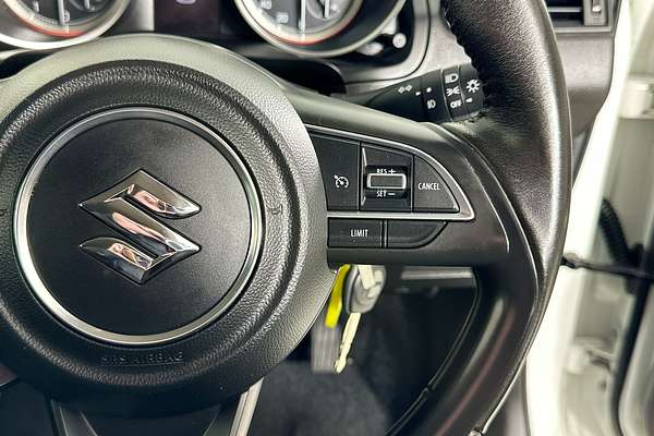 2023 Suzuki SWIFT GL NAVI AZ SERIES II