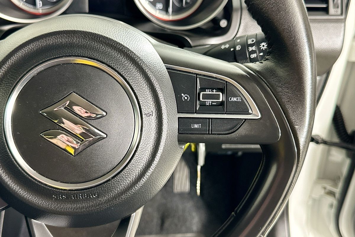 2023 Suzuki SWIFT GL NAVI AZ SERIES II