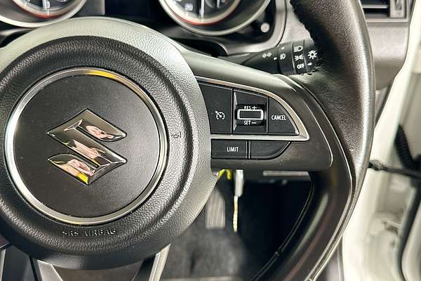 2023 Suzuki SWIFT GL NAVI AZ SERIES II