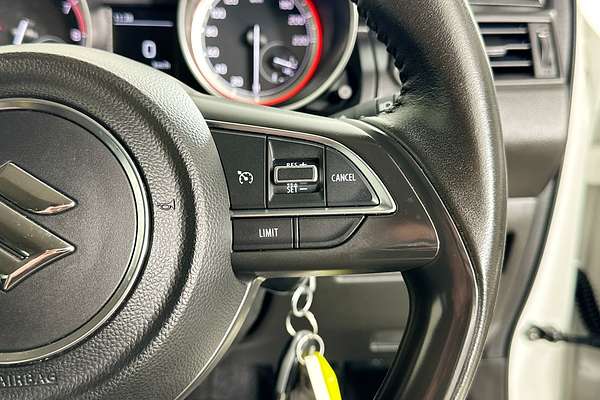 2023 Suzuki SWIFT GL NAVI AZ SERIES II