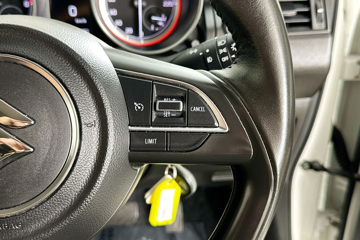 2023 Suzuki SWIFT GL NAVI AZ SERIES II