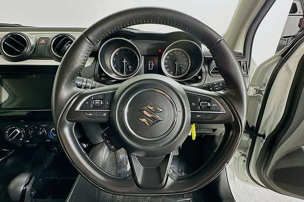 2023 Suzuki SWIFT GL NAVI AZ SERIES II