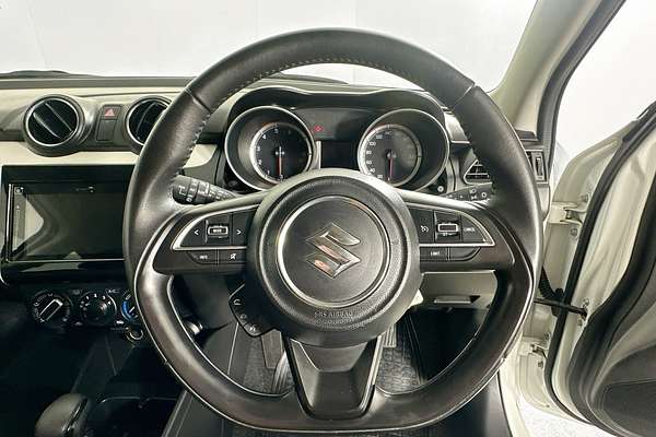 2020 Suzuki SWIFT GL NAVI AZ SERIES II