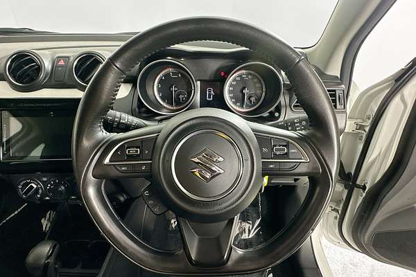 2023 Suzuki SWIFT GL NAVI AZ SERIES II