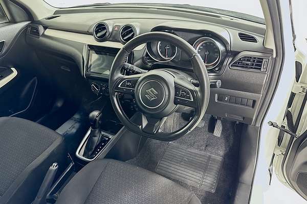 2020 Suzuki SWIFT GL NAVI AZ SERIES II