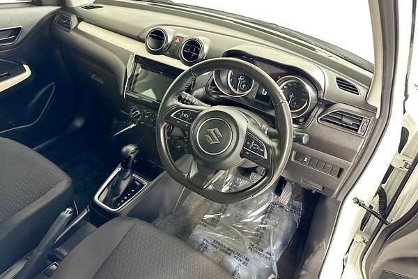 2023 Suzuki SWIFT GL NAVI AZ SERIES II