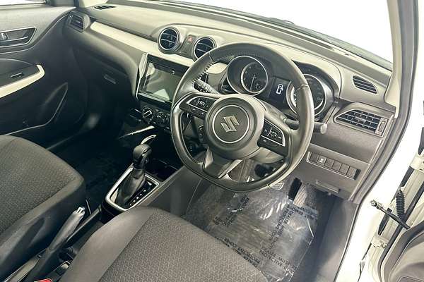 2023 Suzuki SWIFT GL NAVI AZ SERIES II