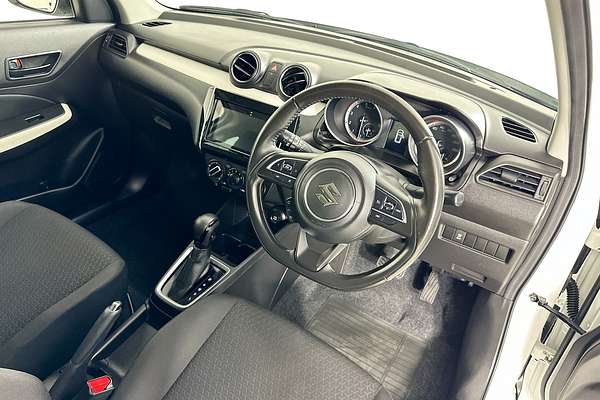 2023 Suzuki SWIFT GL NAVI AZ SERIES II