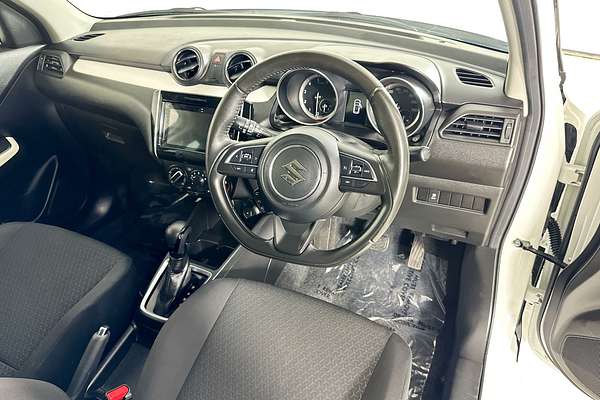 2023 Suzuki SWIFT GL NAVI AZ SERIES II