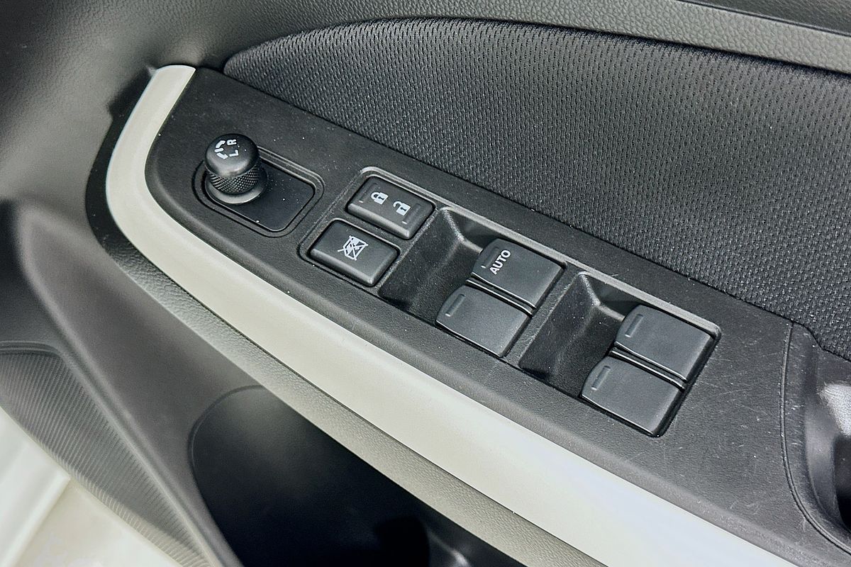 2020 Suzuki SWIFT GL NAVI AZ SERIES II