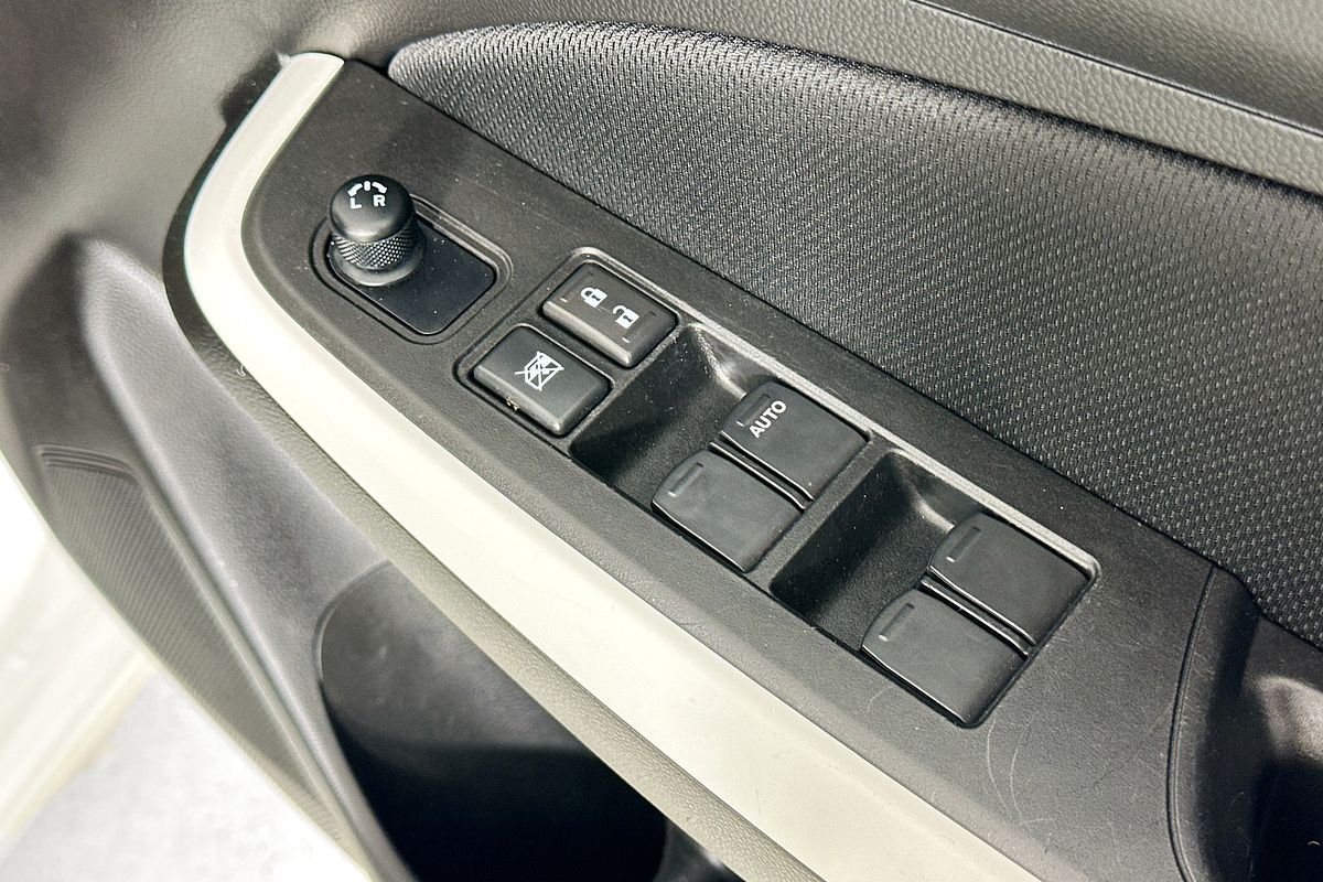 2023 Suzuki SWIFT GL NAVI AZ SERIES II